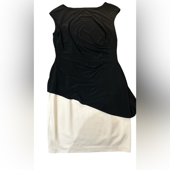 Lauren Ralph Lauren Dresses & Skirts - Ralph Lauren Black and White Asymmetrical Sheath Cocktail Dress. Size 8. EUC